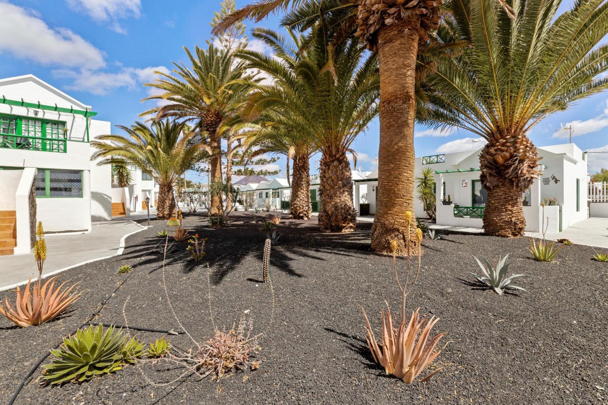 Home2Book Sunny Dream Apt Puerto Del Carmen, Pool Exterior photo
